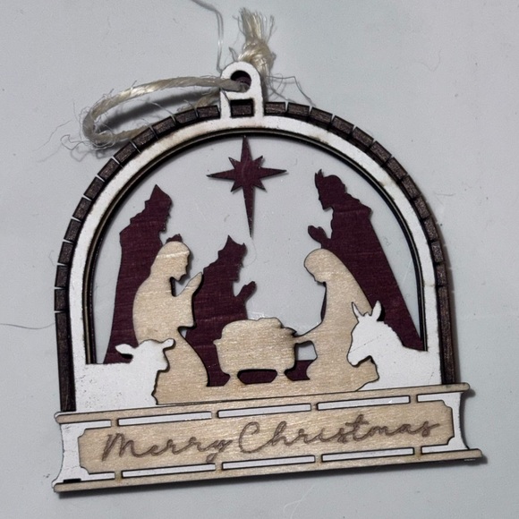 3/$20 Layered Painted Wood Nativity Ornament – “Merry Christmas” - Picture 2 of 4